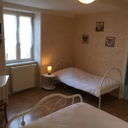Auberge Des Petits Hotel